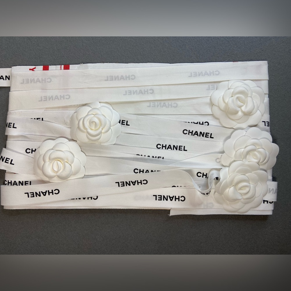 CHANEL White‎ Ribbon with 5 Flowers Approx 10+ yards!